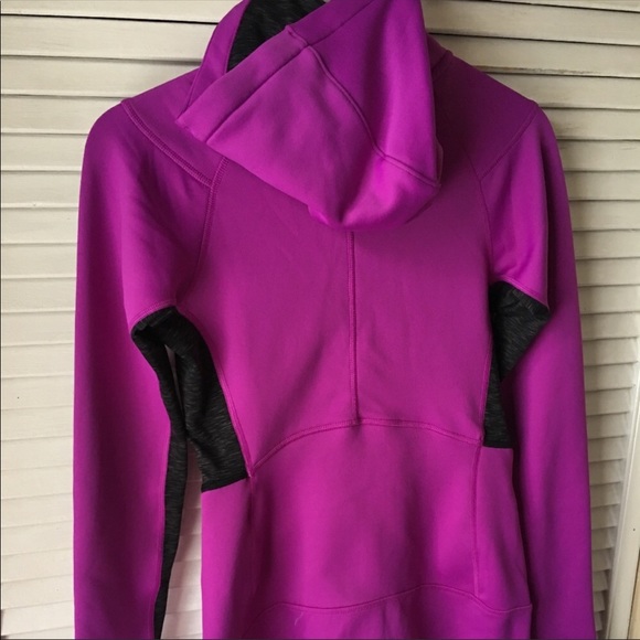 THE NORTH FACE | Purple Fleece Hoodie - Picture 2 of 4